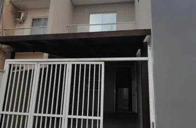 Geminado pronto para morar e bem localizado no bairro petrópolis