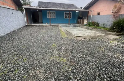 Linda e aconchegante casa em excelente localização no paranaguamirim