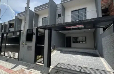 Lindo geminado de alto padrão em excelente localização no saguaçu