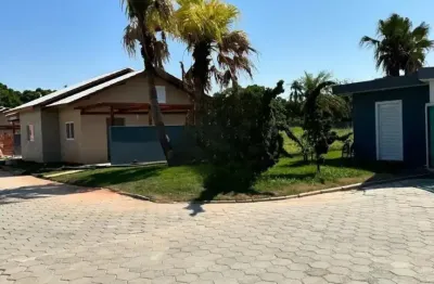 Linda casa na praia mobiliada e pronto para morar no tabuleiro