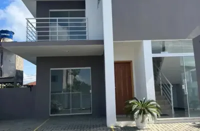 Lindo sobrado pronto para morar com churrasqueira na praia de itajubá