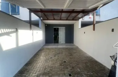 Lindo geminado pronto para morar próximo a praia de palmeiras em itacolomi