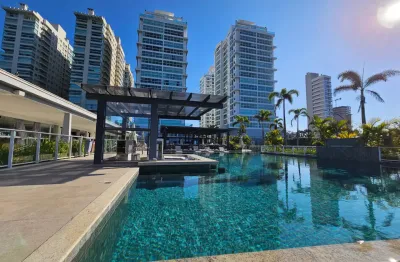 Lindo e sofisticado apartamento de frente para o mar em itacolomi