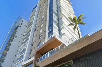 Lindo e exclusivo apartamento a poucos metros da praia em itacolomi