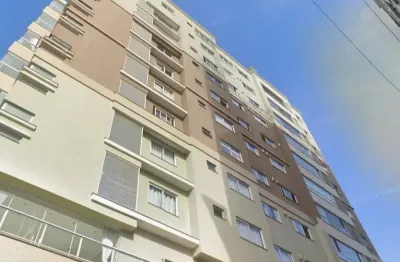 Lindo e mobiliado apartamento de alto padrão em frente a praia no centro de navegantes