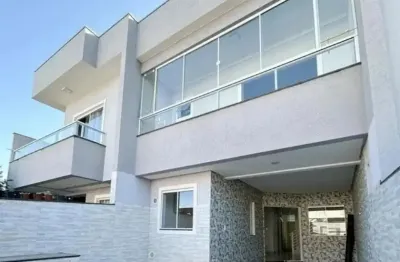 Lindo geminado pronto para morar em excelente localização em bombas