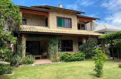 Lindo sobrado exclusivo em excelente localização próximo a praia de bombas