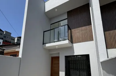 Lindo geminado financiável pronto para morar no bairro santa catarina