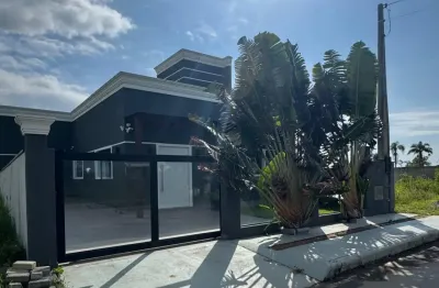 Linda Casa Pronta para Morar com Área de Lazer Completa Próximo a Lagoa na Barra do Itapocu