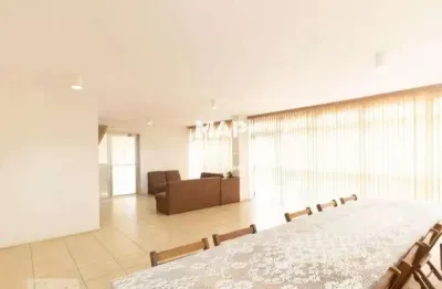 Apartamento com 3 quartos para alugar na rua petit carneiro, 881, água verde, curitiba por r$ 2.900