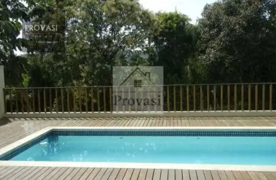 Belíssima casa, 4 suites, sala 3 ambientes lareira , visita, jantar, totalmente integrada com área gourmet, churrasqueir