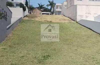 Valville 2 - lindo terreno á venda no condominio valville 2    excelente localização com vista para mata,  aclive, leve.,  oportunida