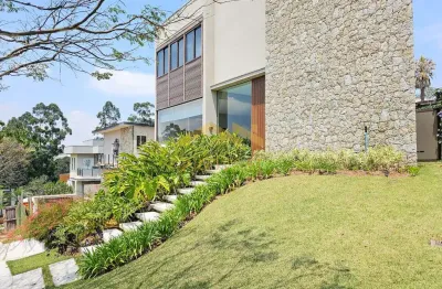 Casa com 4 Suítes e 440 metros à Venda em Tamboré 11 - Santana de Parnaíba SP