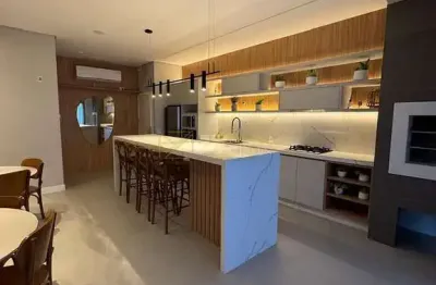 Aparatmento duplex região das gaivotas 500 metros do mar em ingleses florianópolis