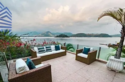 Casa de condomínio, 9 dorms, 6 vagas em angra dos reis