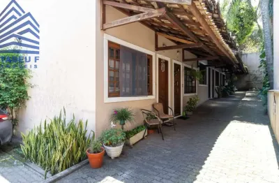 Casa de condomínio a venda, 2 dorms, 2 vagas na vila alexandria
