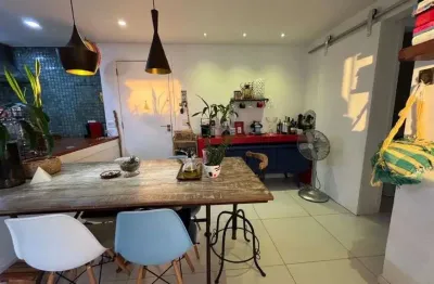 Apartamento com 3 quartos suíte e dependência revertida para cozinha