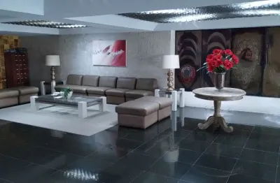 Apartamento com 4 quartos sendo 2 suítes e 2 dependências