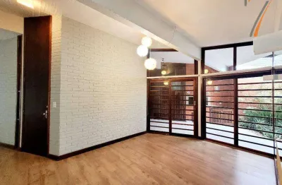 Casa com 3 dormitórios à venda, 235 m² por r$ 2.100.000,00 - córrego grande - florianópolis/sc
