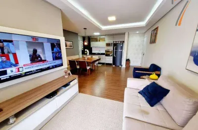 Apartamento com 2 dormitórios à venda, 88 m² por R$ 740.000,00 - Praia Comprida - São José/SC