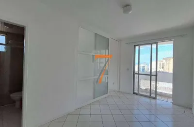 Apartamento com 1 dormitório para alugar, 37 m² por R$ 2.960,14/mês - Centro - Florianópolis/SC