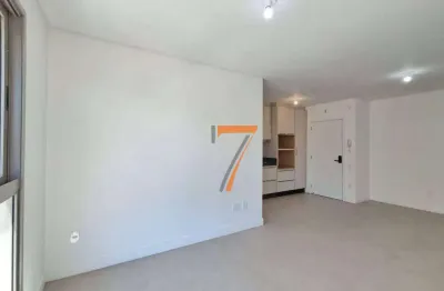 Apartamento com 2 dormitórios para alugar, 70 m² por R$ 6.106,35/mês - Estreito - Florianópolis/SC