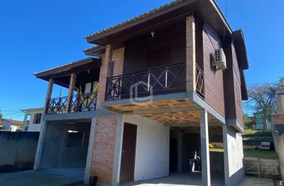 Casa com 3 quartos à venda no Rio Maina, Criciúma 