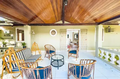 Para morar ou investir: imóvel com área total de 2.500m² em frente ao di maria p