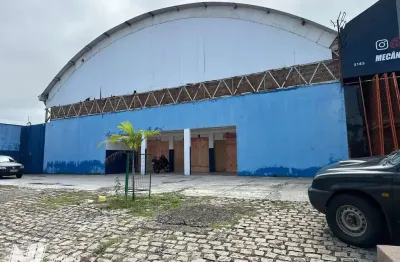 Locação de galpão no bairro de capim macio, com 1500 metros quadrados
