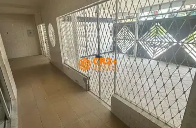 Casa á venda com 300m² 4 quartos e 1 suíte, no ipsep.
