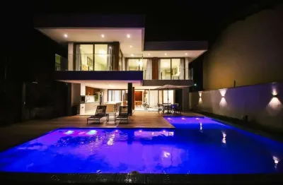 Casa com 6 dormitórios, 350 m² - venda por r$ 10.500.000 ou aluguel por r$ 4.600/dia - guarajuba - camaçari/bahia