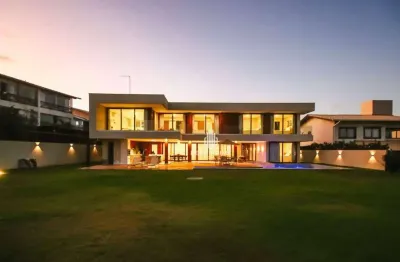 Casa com 7 dormitórios, 370 m² - venda por r$ 14.000.000 ou aluguel por r$ 6.000/dia - loteamento guarajuba - camaçari/ba