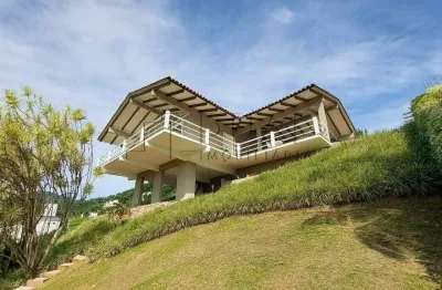 Casa com linda vista para venda no bairro vila nova em jaraguá do sul