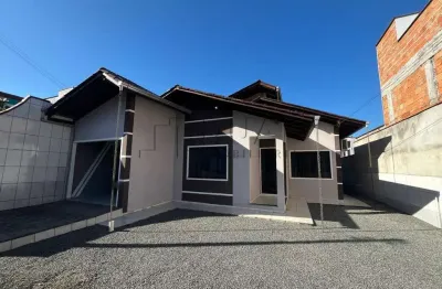 Casa com 3 dormitórios à venda no bairro rau em jaraguá do sul.