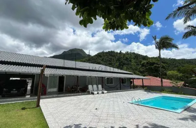 Casa com piscina a venda no bairro ilha da figueira em jaraguá do sul