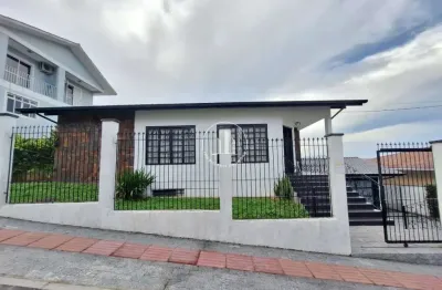 Casa com 4 quartos à venda na Rua Waldir Tolentino Rosar, 23, Centro, São José