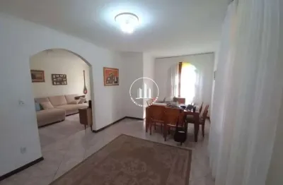 Casa com 4 quartos à venda na Rua Eugênio Portela, 375, Barreiros, São José