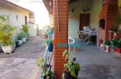 Casa aconchegante com espaço amplo e edícula completa no jardim planalto – pauliceia