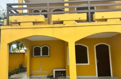 Locação residencial ou comercial! casa independente 4 quartos cabo frio