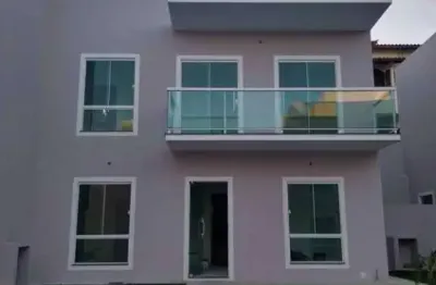 Excelentes casas duplex em condomínio com 3 quartos vila do peró!!!