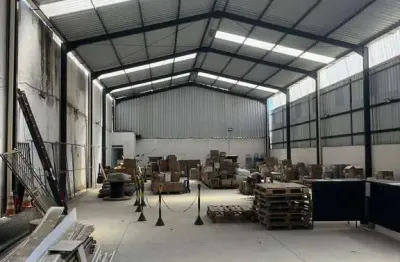 Sala comercial com 1 sala para alugar no Balneário São Pedro, São Pedro da Aldeia 