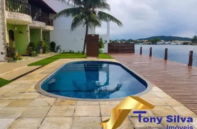 Excelente oportunidade, casa duplex  em condomínio na ogiva!!