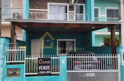 Casa com 2 quartos à venda no petrópolis, joinville , 71 m2 por r$ 385.000