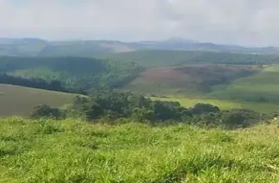 Fazenda _ 441 hectares_ mista_pecuária e agricultura_região de caxambu-mg