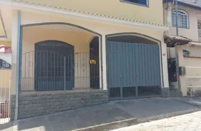 Oportunidade! casa com 2 quartos, varanda e garagem | ótima localização | r$ 320.000,00