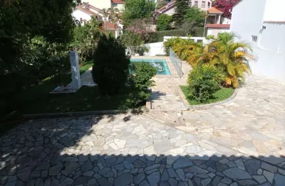 Belíssimo imóvel a venda em São Lourenço/MG _ 950 m² de terreno,  uns 400 m² de construção.