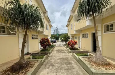 Casa para locação em bragança paulista, centro, 2 dormitórios, 2 suítes, 1 banheiro, 1 vaga