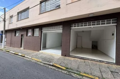 Casa para Locação em Bragança Paulista, Centro, 3 dormitórios, 1 banheiro, 1 vaga