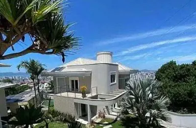 Luxuosa casa com 4 suítes e 1.000&#8239;m² à venda no bosque das mansões, são josé/sc