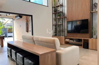 Casa de 4 suítes à venda em jurerê internacional, florianópolis